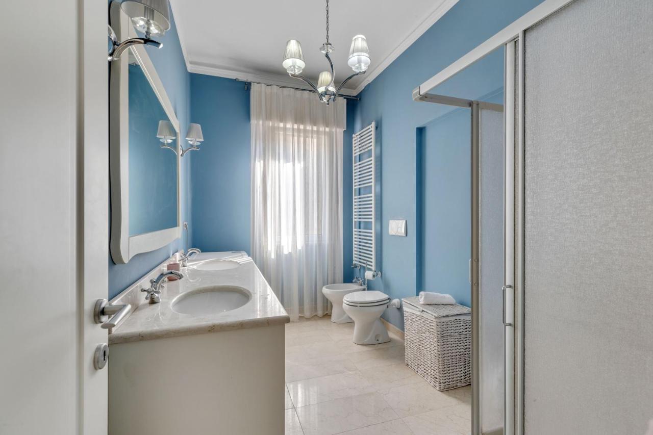 Elegant Blue Apartment Віченца Екстер'єр фото