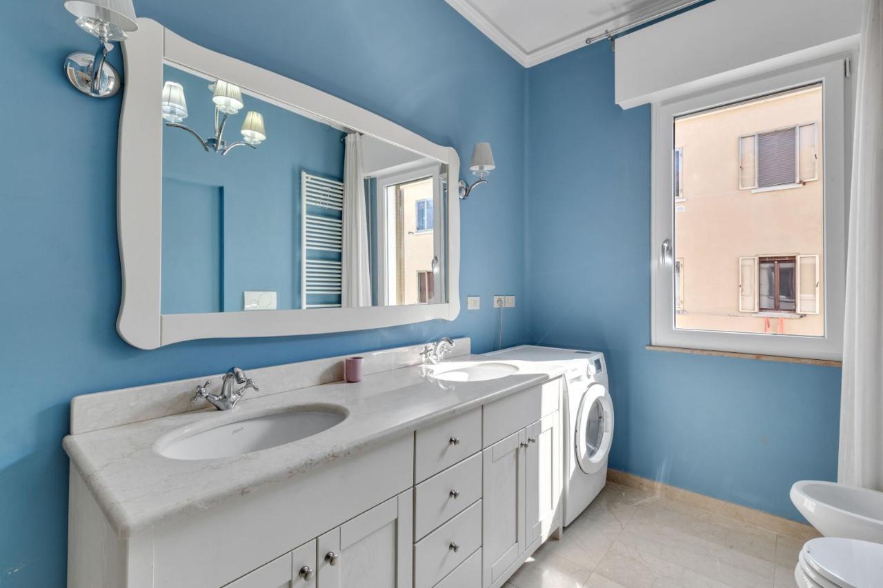 Elegant Blue Apartment Віченца Екстер'єр фото